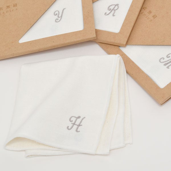 オーガニックコットン イニシャルミニタオル（ケース入り）