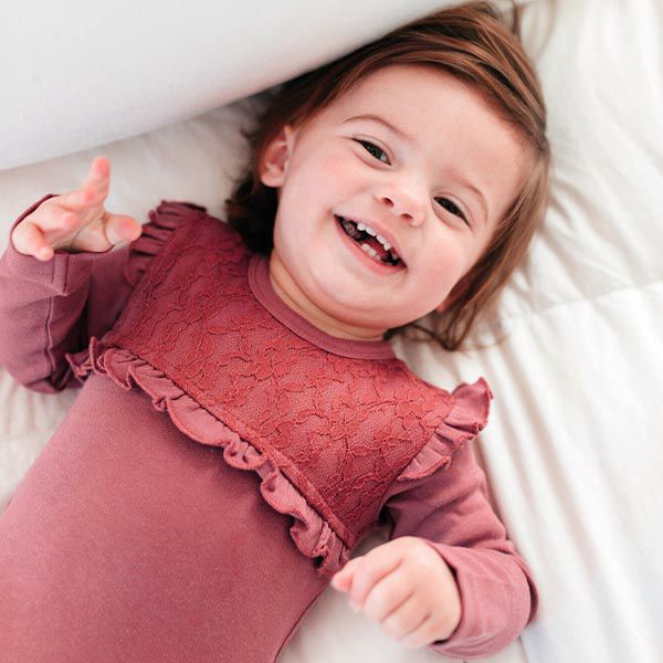 オーガニックコットン ベビーレース足つきカバーオール（長袖）