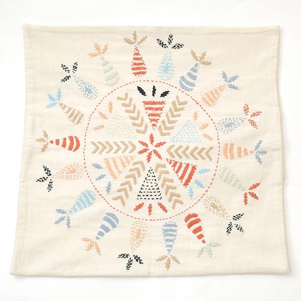 オーガニックコットン ツイル手刺繍クッションカバー