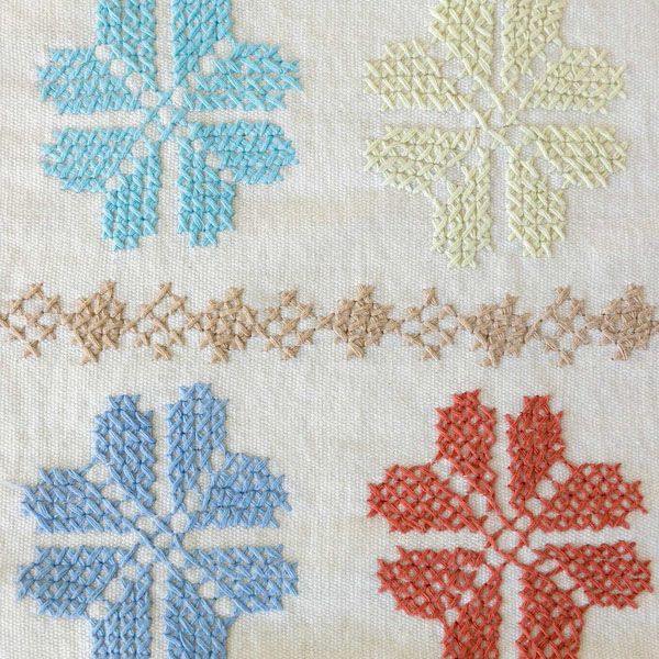 オーガニックコットン ツイル手刺繍クッションカバー