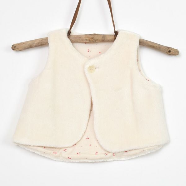 オーガニックコットン ベビーフェイクファーベストさくらんぼ