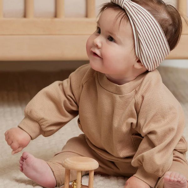 オーガニックコットン ベビー 接結ポケット付きスウェットシャツ