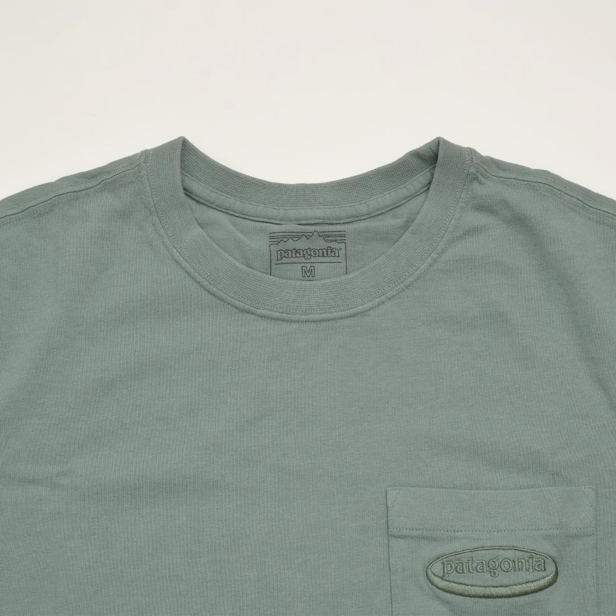 オーガニックコットン メンズ・ロングスリーブ・ミッドウェイト・'95 オーバル・ロゴ・ポケット・Tシャツ